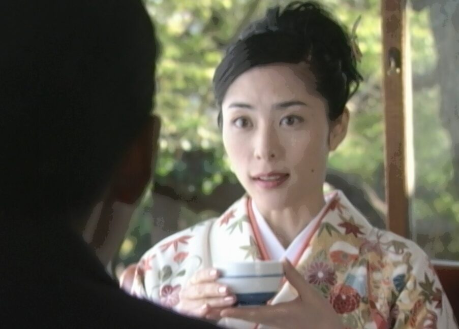 ドラマ「恋ノチカラ」第１１（最終）話、お見合いに臨む本宮籐子(深津絵里)