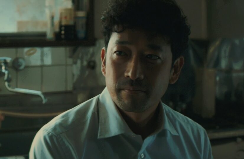 ドラマ「エルピス―希望、あるいは災い―」第１０（最終）話、岸本拓朗（眞栄田郷敦）にインタビューを受けた時の大門亨（迫田孝也）