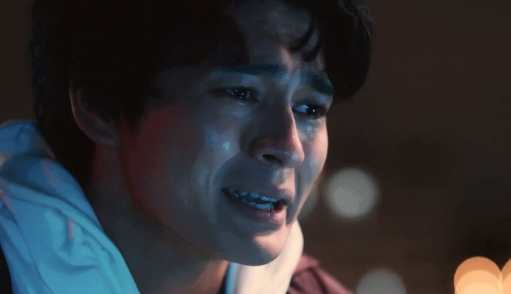 ドラマ「エルピス―希望、あるいは災い―」第４話、中学時代、いじめにあっていた友人を見捨てたと泣きながら話す岸本拓朗（眞栄田郷敦）