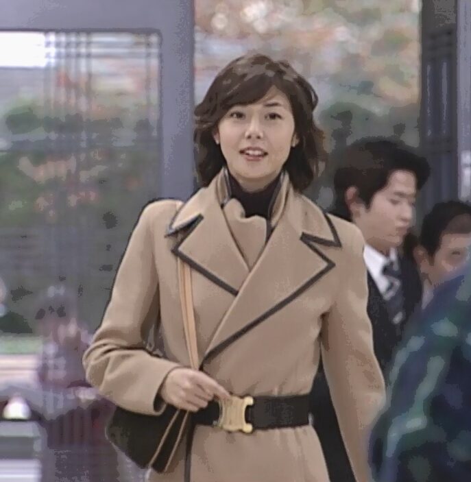 ドラマ「やまとなでしこ」第７話、競馬場に颯爽と現れた神野 桜子（松嶋菜々子）