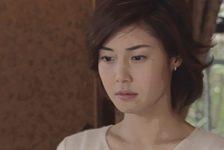 ドラマ「やまとなでしこ」第１１（最終）話、東十条家に呼び出され、結婚式をすっぽかした事を叱責される神野 桜子（松嶋菜々子）