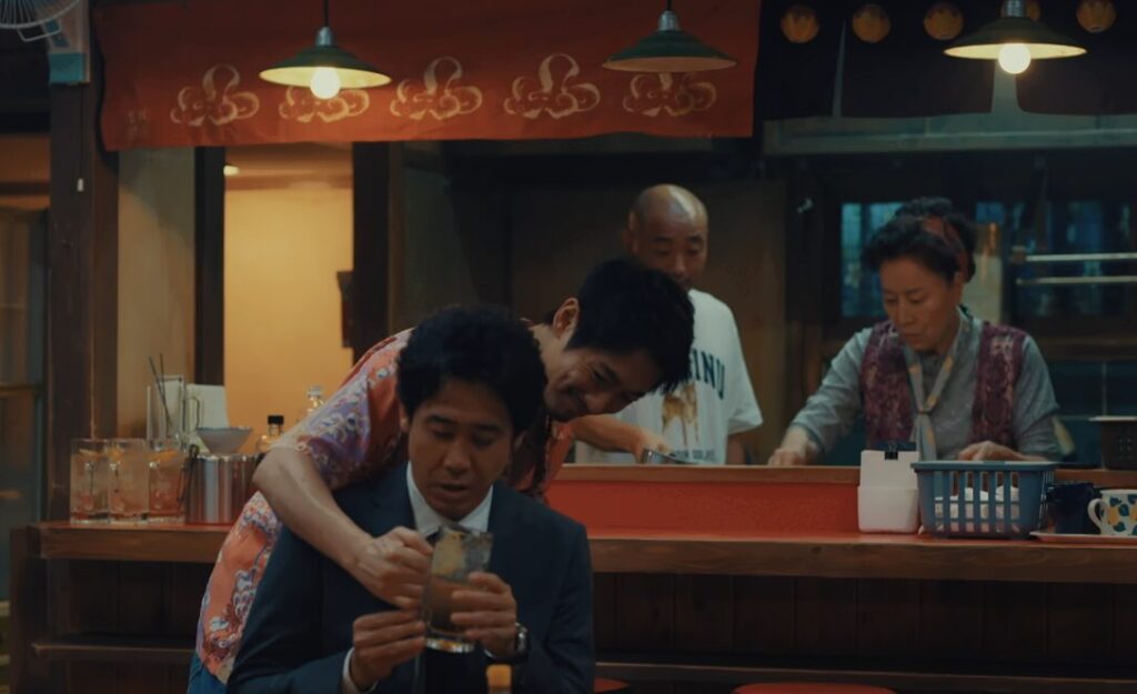 ドラマ「ちょっとだけエスパー」第１話、『たこっぴ』でたこ焼きの準備をしている（大泉洋）、円寂（高畑淳子）、半蔵（宇野祥平）桜介（ディーン・フジオカ）