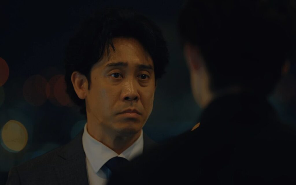 ドラマ「ちょっとだけエスパー」第７話、兆（岡田将生） の話に妥協して謝罪する文太（大泉洋）